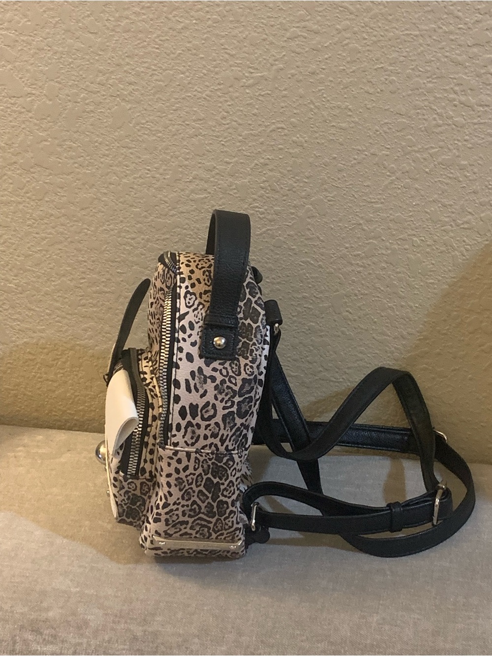 Betsey Johnson Small Puppy Backpack - Picture 3 of 7